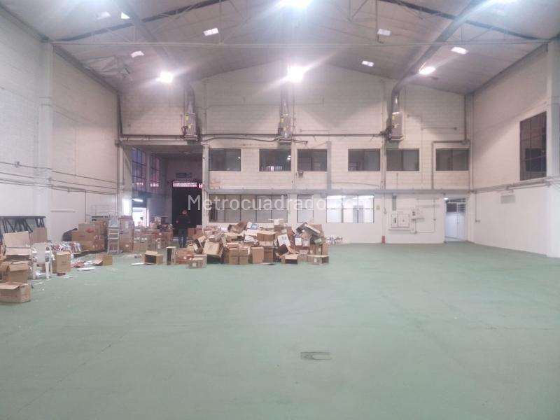 Bodega en Arriendo, ENVIGADO, Envigado - Más