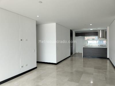 Apartamento de 3 alcobas en venta en El Poblado, Medellín, 128 m² · foto 4 de 18