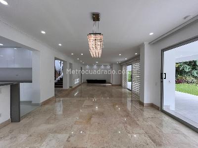 Casa en Arriendo, EL POBLADO, Medellín
