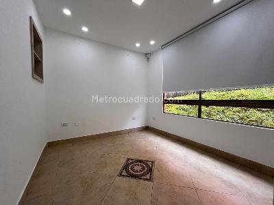 Casa de 4 alcobas en arriendo en El Poblado, Medellín, 600 m² · foto 9 de 20