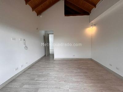 Casa de 4 alcobas en arriendo en El Poblado, Medellín, 600 m² · foto 15 de 20