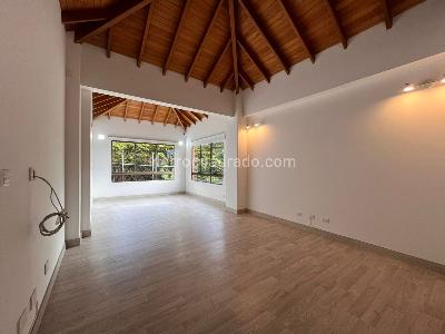 Casa de 4 alcobas en arriendo en El Poblado, Medellín, 600 m² · foto 16 de 20
