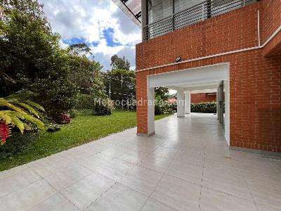 Casa de 4 alcobas en arriendo en El Poblado, Medellín, 600 m² · foto 20 de 20