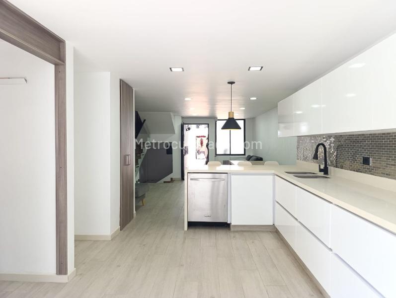 Casa Elegante de 3 Alcobas en El Poblado - 3