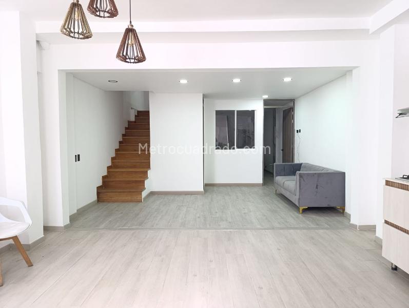 Casa Elegante de 3 Alcobas en El Poblado - 6