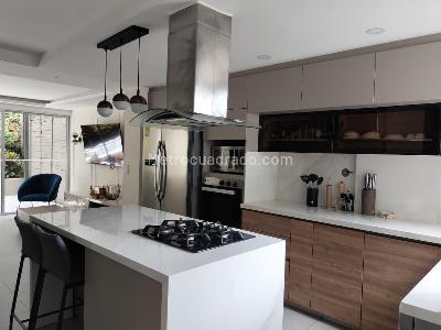 Casa de 3 alcobas en arriendo en El Poblado, Medellín, 150 m² · foto 7 de 20