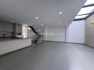 Casa de 3 alcobas en venta en Rionegro, Rionegro, 170 m² · foto 2 de 18
