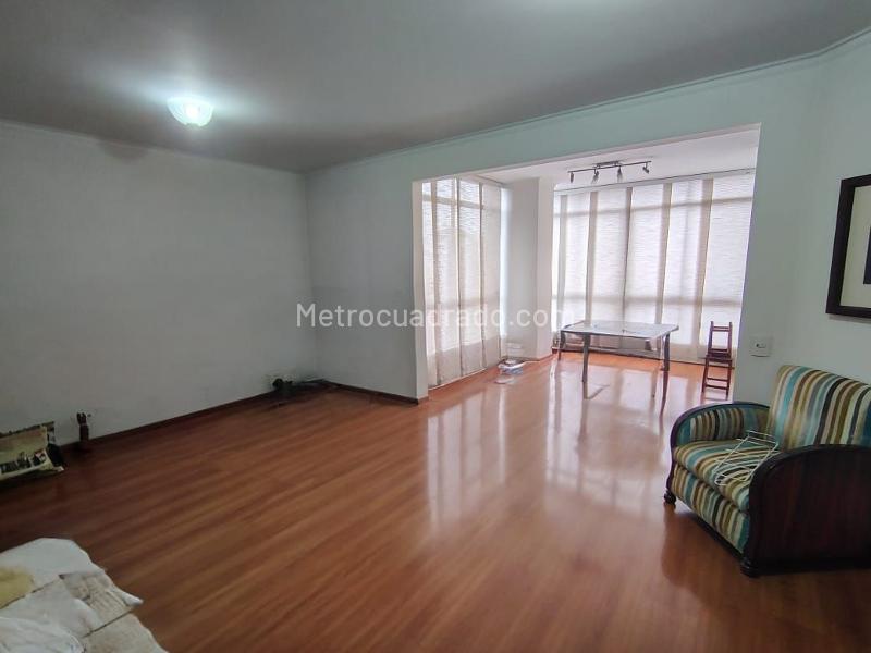 Apartamento de 3 Alcobas con 3 Parqueaderos en El Poblado - 7