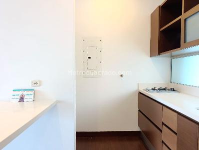 Apartamento de 1 alcoba en arriendo en El Tesoro, Medellín, 40 m² · foto 9 de 12