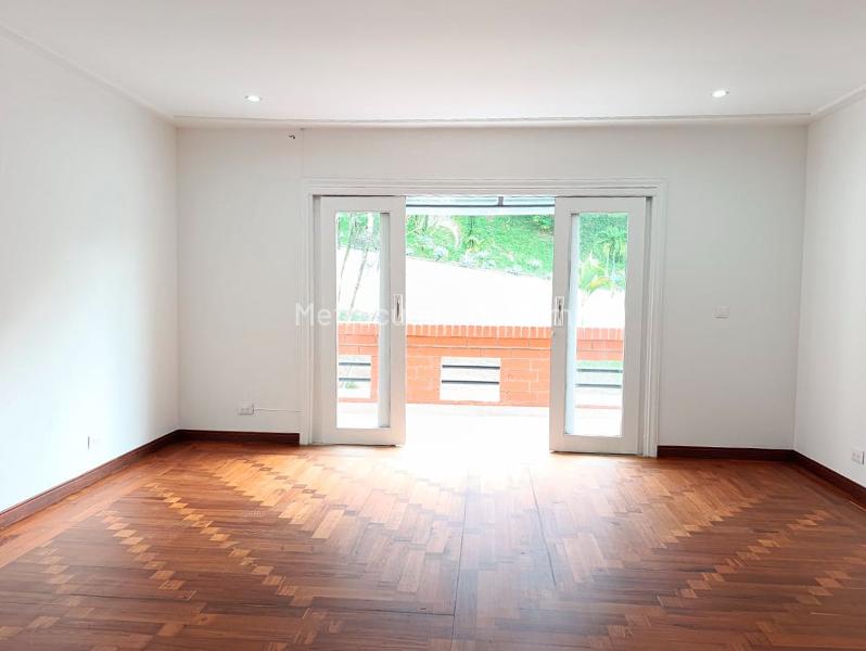 Casa de 4 Alcobas y 5 Baños en El Poblado (Unidad Cerrada) - 9