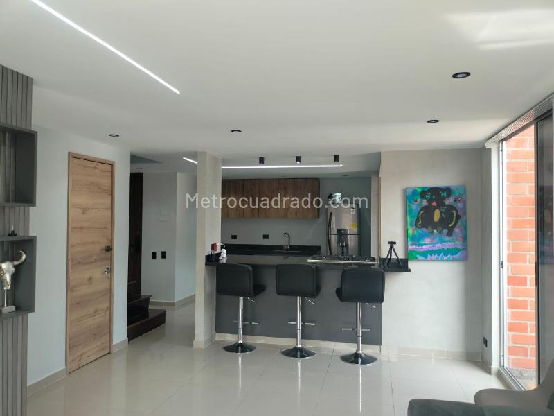 2BR Apartment in Closed Unit with Balconies in El Poblado - 3