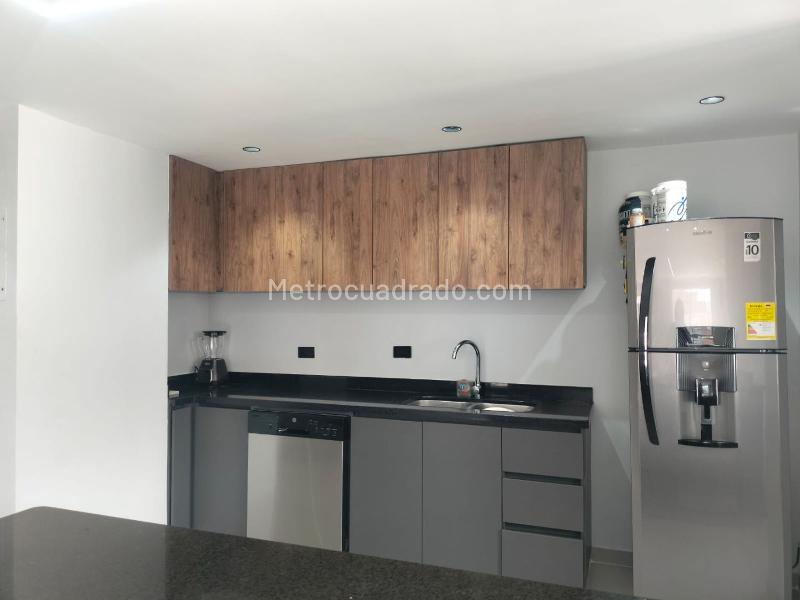 2BR Apartment in Closed Unit with Balconies in El Poblado - 6