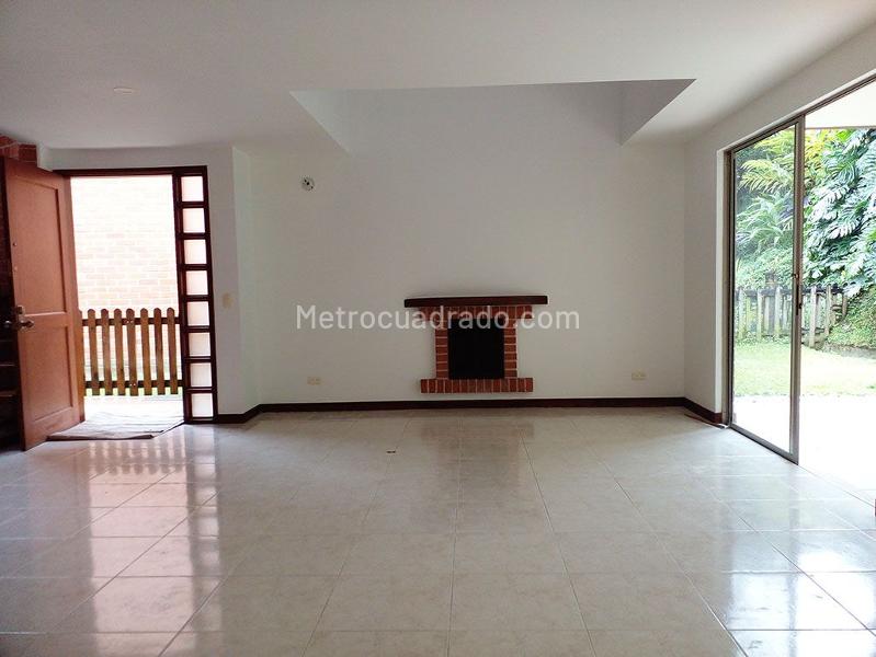 3BR House for Rent in Closed Community in Envigado - 2