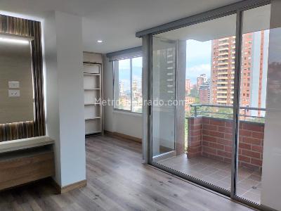 Apartamento de 1 alcoba en venta en El Poblado, Medellín, 63 m² · foto 4 de 15