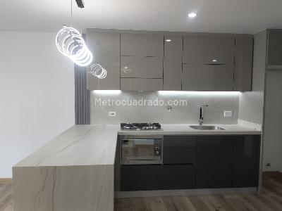 Apartamento de 1 alcoba en venta en El Poblado, Medellín, 63 m² · foto 6 de 15