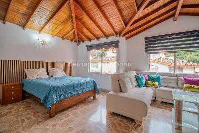 Casa en arriendo en El Poblado, Medellín · foto 10 de 20