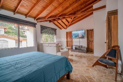 Casa en arriendo en El Poblado, Medellín · foto 11 de 20