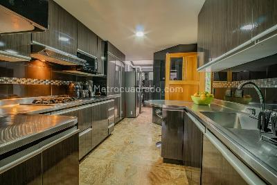 Casa en arriendo en El Poblado, Medellín · foto 7 de 20