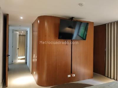 Apartamento de 3 alcobas en venta en El Poblado, Medellín, 185 m² · foto 11 de 18