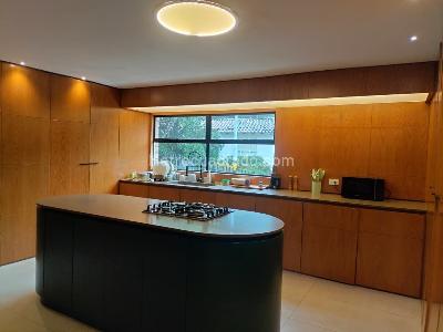 Apartamento de 3 alcobas en venta en El Poblado, Medellín, 185 m² · foto 8 de 18