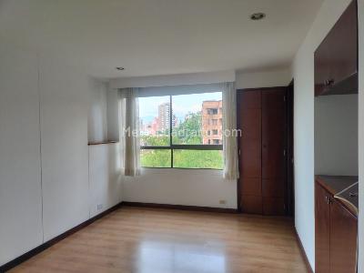 Apartamento de 2 alcobas en venta en El Poblado, Medellín, 143 m² · foto 10 de 18