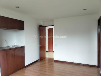 Apartamento de 2 alcobas en venta en El Poblado, Medellín, 143 m² · foto 12 de 18