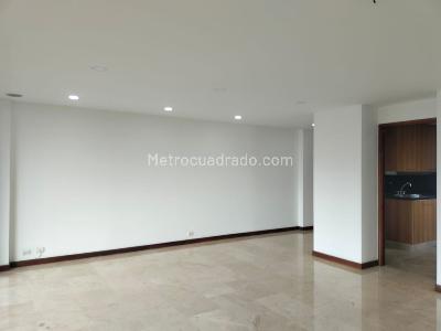 Apartamento de 2 alcobas en venta en El Poblado, Medellín, 143 m² · foto 5 de 18