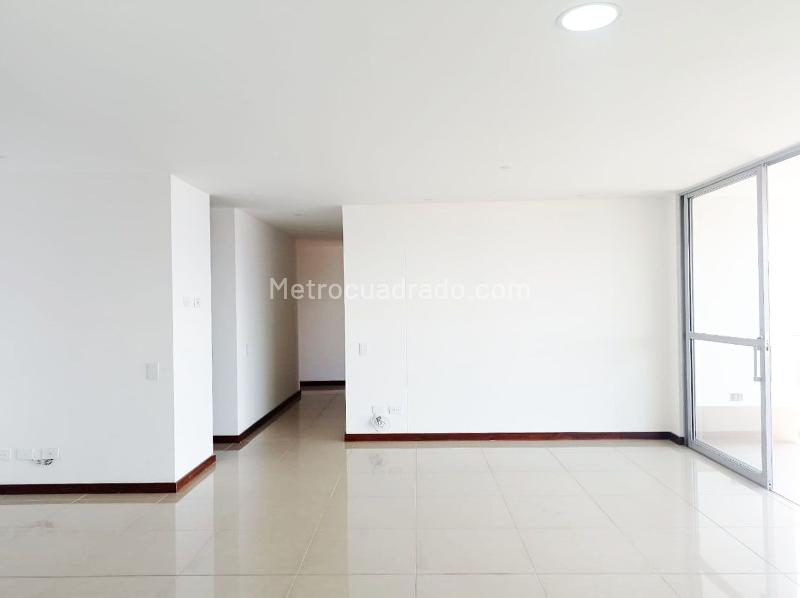 Modern 3BR Apartment with Gym in El Poblado - 3