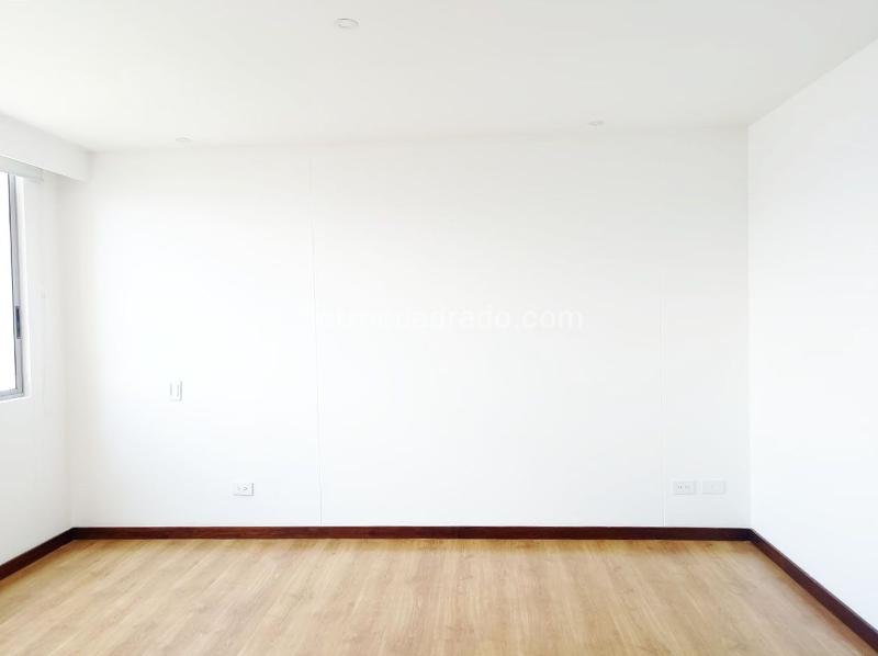 Modern 3BR Apartment with Gym in El Poblado - 7