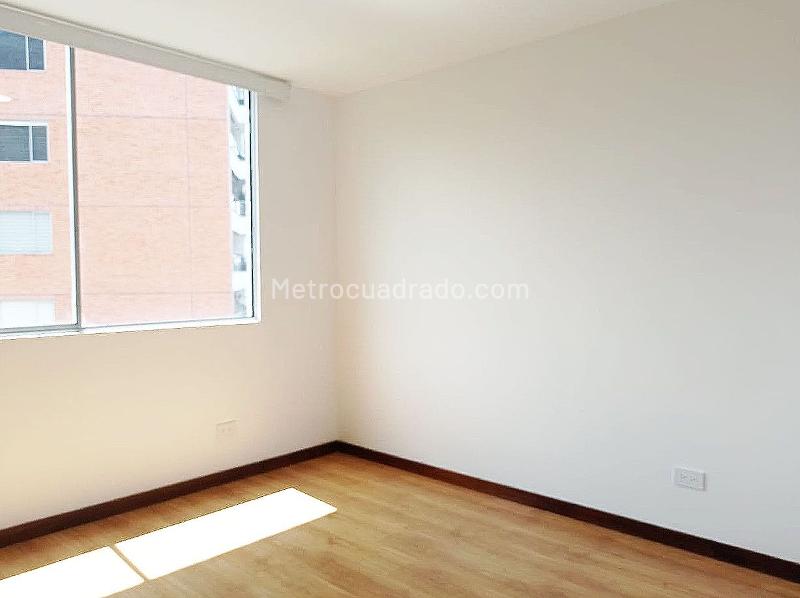 Modern 3BR Apartment with Gym in El Poblado - 8