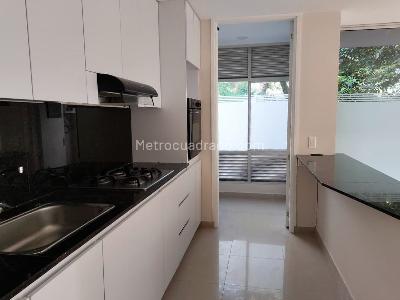Apartamento en venta en El Poblado, Medellín · foto 7 de 15