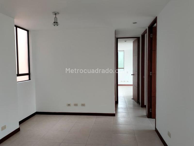 Apartamento de 3 Alcobas con Vestier en El Poblado (100 m²) - 8