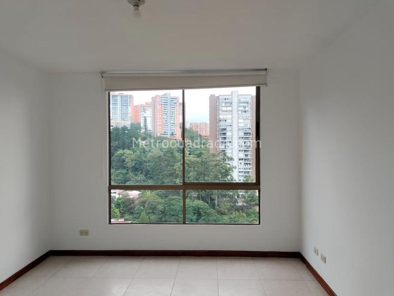 Apartamento de 3 Alcobas con Vestier en El Poblado (100 m²) - 9