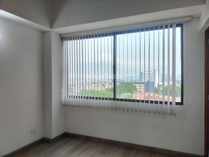 2BR Apartment with Balcony in El Poblado - 9