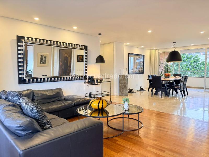 Furnished 3BR Apartment Near Amenities in El Poblado - 5