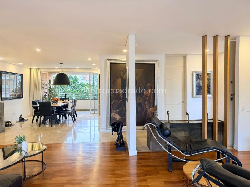 Furnished 3BR Apartment Near Amenities in El Poblado - 6