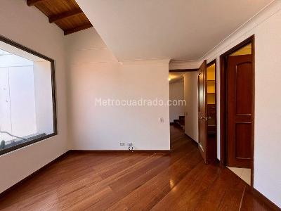 Casa en arriendo en El Poblado, Medellín · foto 10 de 19