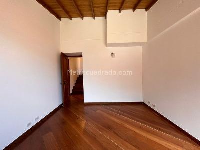 Casa en arriendo en El Poblado, Medellín · foto 13 de 19