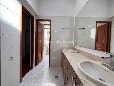 Casa en arriendo en El Poblado, Medellín · foto 18 de 19