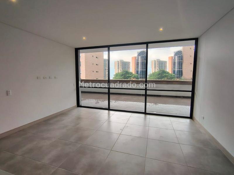 2BR Apartment for Rent in El Poblado with Terrace