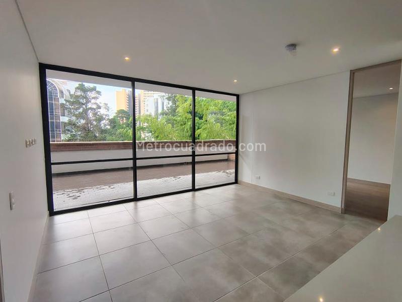 2BR Apartment for Rent in El Poblado with Terrace - 2