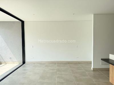 Apartamento de 1 alcoba en arriendo en Los Balsos, Medellín, 68 m² · foto 3 de 11