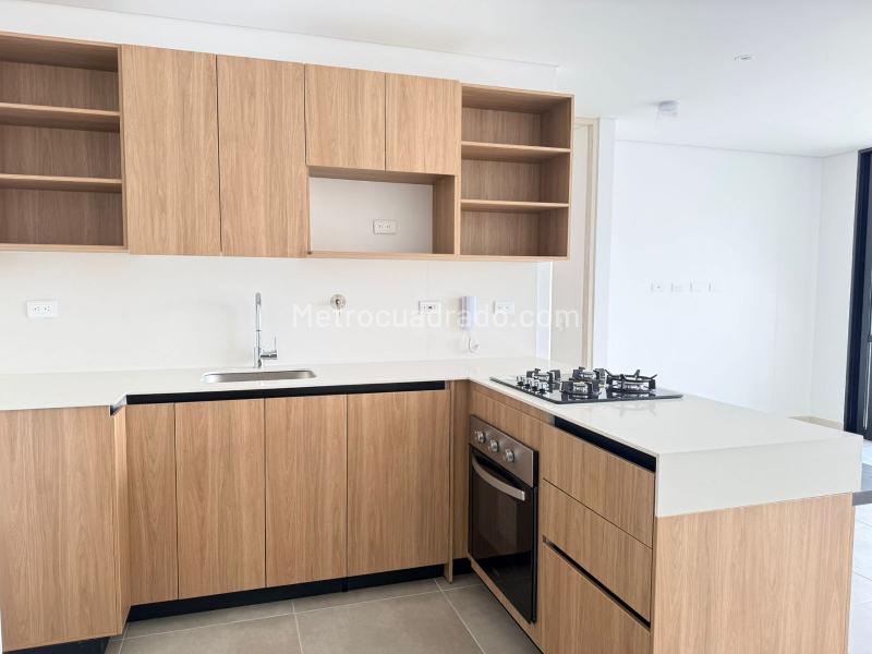 Estudio Amoblado de 1 Alcoba en El Poblado - 7