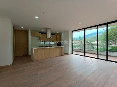 Apartamento en venta en Envigado, Envigado · foto 3 de 18