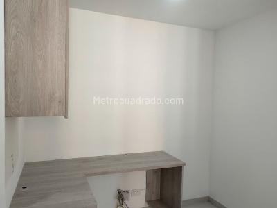 Apartamento de 3 alcobas en arriendo en El Poblado, Medellín, 70 m² · foto 10 de 19