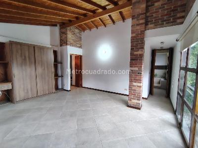 Casa de 3 alcobas en venta en Sabaneta, Sabaneta, 450 m² · foto 11 de 19