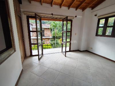 Casa de 3 alcobas en venta en Sabaneta, Sabaneta, 450 m² · foto 15 de 19
