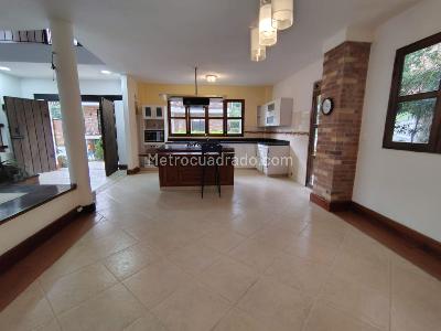 Casa de 3 alcobas en venta en Sabaneta, Sabaneta, 450 m² · foto 6 de 19