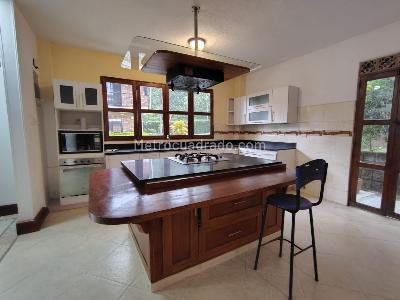 Casa de 3 alcobas en venta en Sabaneta, Sabaneta, 450 m² · foto 7 de 19