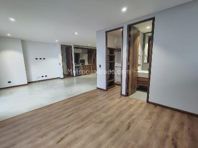 Apartamento de 2 alcobas en venta en El Poblado, Medellín, 97 m² · foto 10 de 18